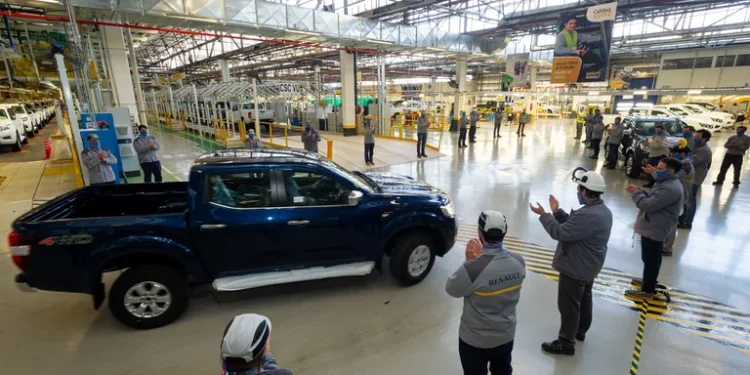 Impuesto a los autos “de lujo”: cuál será el nuevo precio límite de los 0 KM que deberán pagarlo