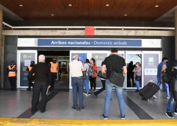 Fin del paro de controladores aéreos: el sindicato levantará las medidas de fuerza y se normalizarán los vuelos