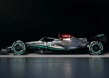 Mercedes cambió los colores de su coche para la Fórmula 1 y Hamilton habló por primera vez de su dolorosa derrota: “Fue un momento difícil”