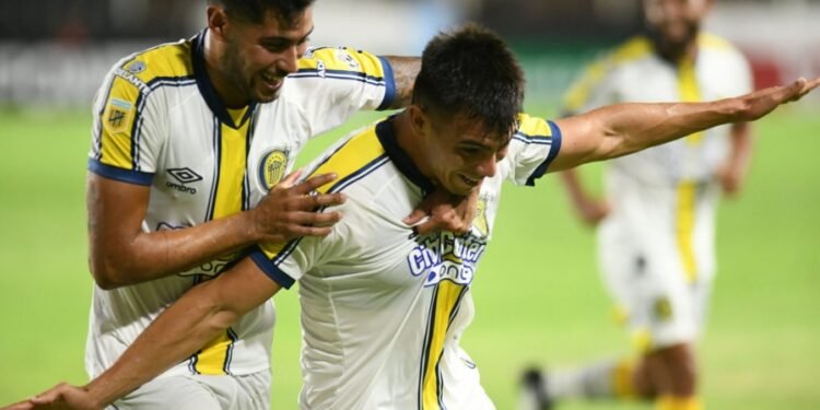 Rosario Central se recuperó ante Central Córdoba en el inicio de la fecha