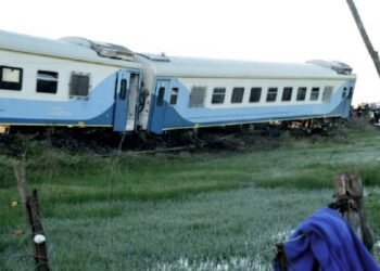 Al menos 17 heridos leves por el descarrilamiento de un tren a 10 kilómetros de Olavarría
