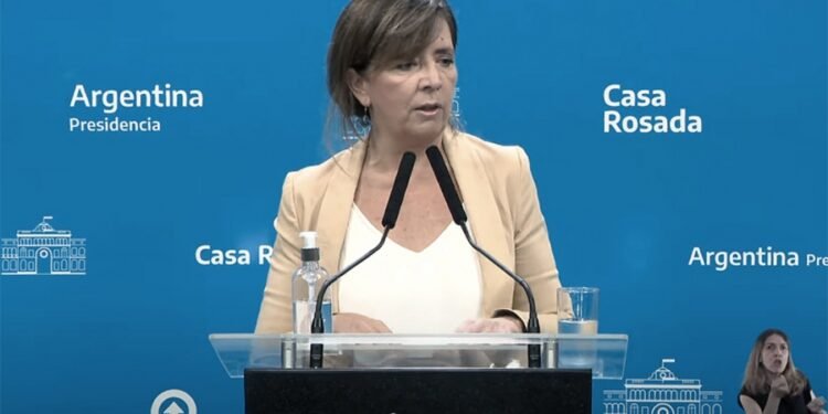 Gabriela Cerruti: “Esperamos que hoy en el Senado se apruebe el acuerdo con el FMI”