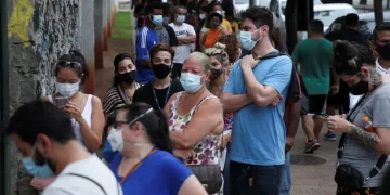 Brasil confirmó los primeros dos casos de la variante Deltacron del coronavirus