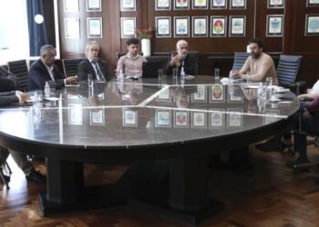 Gobierno y supermercados analizaron una canasta con productos de consumo esencial