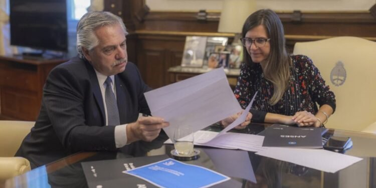 Unos 4,6 millones de jubilados y pensionados cobrarán un bono de 6 mil pesos