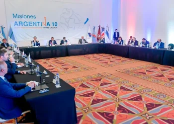 Gobernadores del norte vuelven a reunirse con Manzur en Salta para discutir sobre energía, inversiones y coparticipación