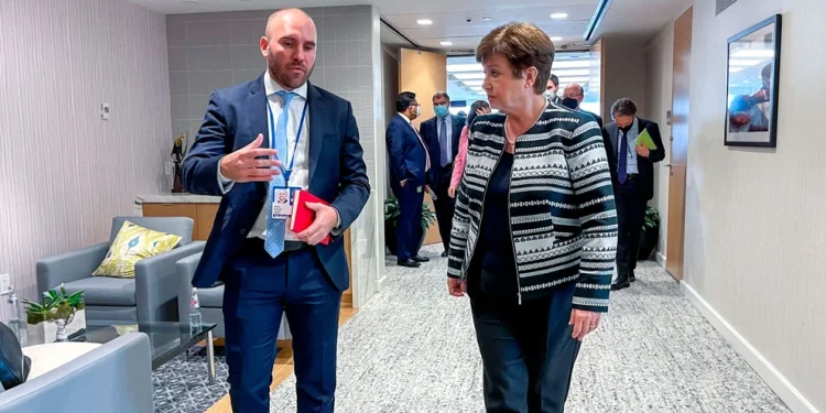 El Gobierno todavía negocia con el FMI cambiar la meta de acumulación de reservas del segundo trimestre