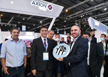 El Gobierno pone en marcha el proceso para un nuevo aumento de tarifas de luz y gas