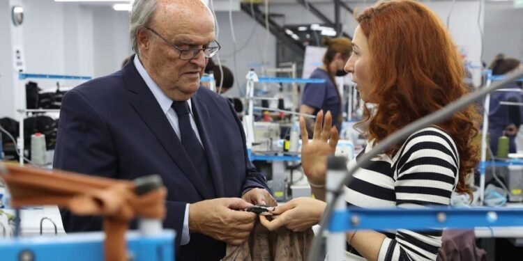 De Mendiguren: “Se busca estabilizar pero manteniendo el poder adquisitivo del salario”