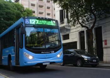 Las empresas de colectivo del interior advirtieron que será “imposible garantizar el servicio” si no aumentan los subsidios