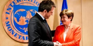 Economía apuesta a que la inflación se desacelere en el último trimestre con más disciplina fiscal y suba de tasas