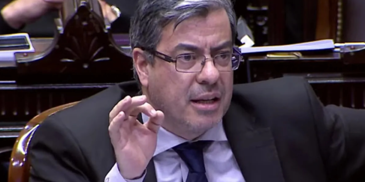 Germán Martínez repudió a quienes se manifestaron en contra del Gobierno en Plaza de Mayo : “Son golpistas”