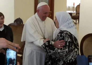 Francisco envió una carta por la muerte de Bonafini: “Mantuvo viva la búsqueda de verdad, memoria y justicia”