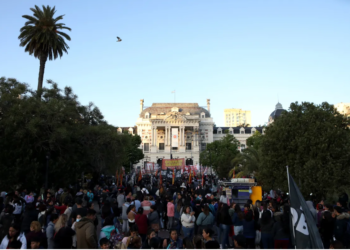 Una manifestación redobló el reclamo para que renuncie Berni y apuntó contra Kicillof: “Es el responsable”