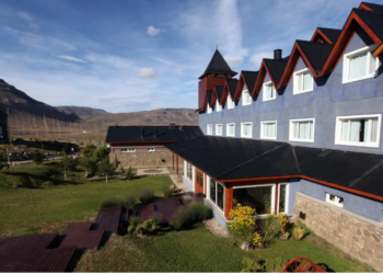 Sin intervención judicial, dos hoteles de Cristina Kirchner vuelven a funcionar a pleno en El Calafate
