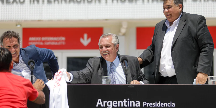 Alberto Fernández se recluye en los municipios de los intendentes que apoyan su estrategia electoral frente al kirchnerismo