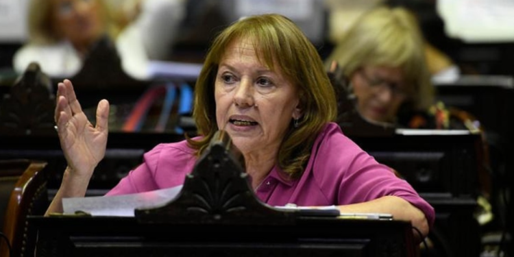 “Hay manifestaciones claras de connivencia entre la Justicia y el PRO”