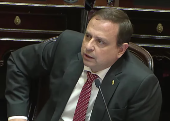 Guillermo Snopek contó que habló con Cristina Kirchner sobre su decisión de romper el bloque y dijo que Alberto Fernández representa lo mismo que Gerardo Morales