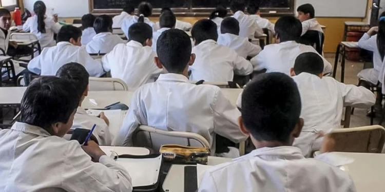 Educación: la Ciudad cerró la paritaria y acordó un aumento del 60% con los gremios docentes