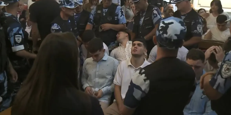 Asesinato de Fernando Báez Sosa: condenaron a cinco de los rugbiers a perpetua y a los otros tres a 15 años de prisión