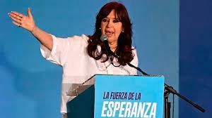 Cristina Kirchner reaparece en La Plata y en el FdT esperan una definición sobre si habrá un candidato único