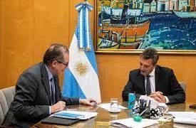 Sin acuerdo con el FMI y con reservas en rojo, el Gobierno tiene que pagar en julio más de US$4200 millones