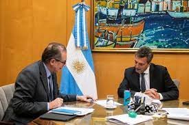 Sin acuerdo con el FMI y con reservas en rojo, el Gobierno tiene que pagar en julio más de US$4200 millones