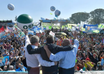 Elecciones 2023 | Massa junto a los gobernadores: “Ahora que jugamos por los porotos van a ver al peronismo en la cancha”