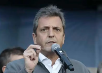 Sergio Massa oficializó el aumento del piso de Ganancias: “Necesitamos que sea ley, ojalá los diputados cumplan”