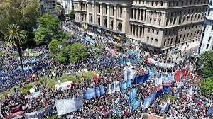 Advertencias, críticas a Milei y un pedido a los legisladores