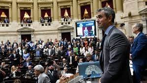 Ley Ómnibus: exponen hoy representantes de la sociedad civil y el Gobierno quiere tener dictamen esta semana