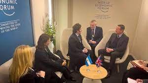 “Con Cameron hablamos del apoyo que nos van a dar en el FMI y fijamos Malvinas como tema de agenda”