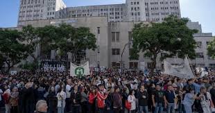Kicillof y sus funcionarios se sumarán a la Marcha Universitaria Federal