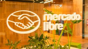 Los bancos denunciaron a Mercado Libre ante el Gobierno por prácticas anticompetitivas