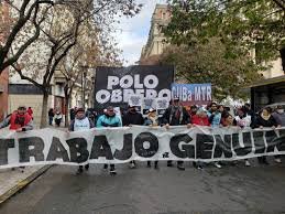 La Justicia pidió allanamientos y detenciones de piqueteros por extorsión a beneficiarios de planes sociales