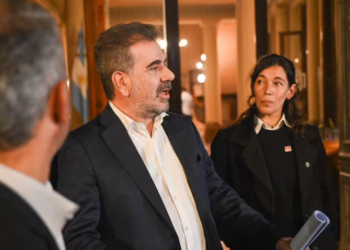 Diputados: Francos pidió a la oposición dialoguista que restituya el impuesto a las Ganancias y que revierta los cambios en Bienes Personales