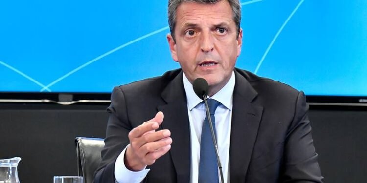 Empresas reclaman por una deuda impositiva que generó una medida de Sergio Massa