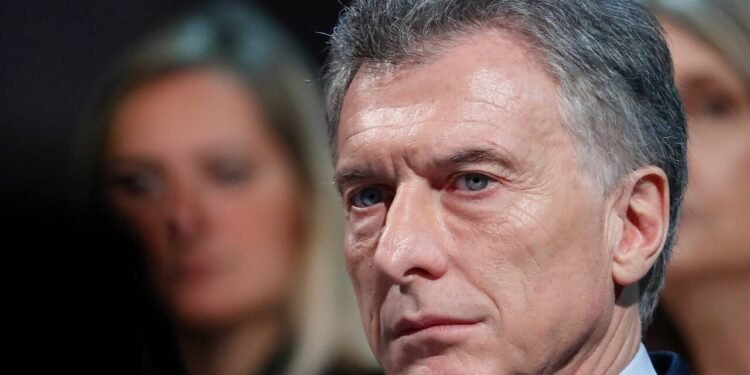 Cuentas libertarias reproducen fake news y un video falso de Mauricio Macri a horas de la elección