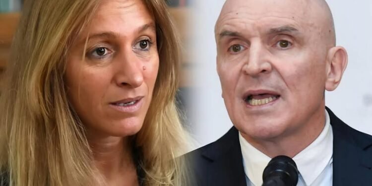 Efecto Pergamino: listas LLA y PRO, tensas.