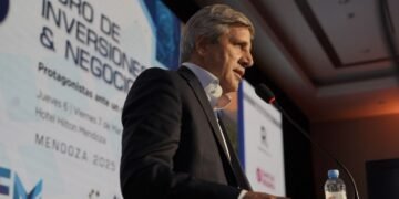 Inflación y plazos fijos: Caputo sube tasas, a contramano del FMI.