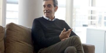 “Bajar la inflación a cualquier costo es equivocado”, dice Randazzo a Milei.