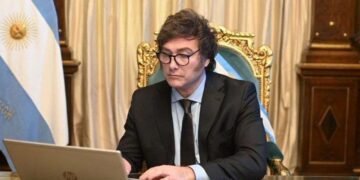 Al Congreso: Milei presentó el texto completo de la reforma laboral.