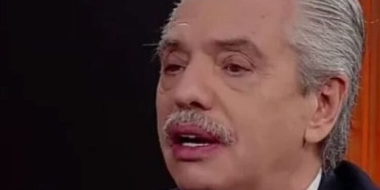 Fernández, muy duro con Milei tras su reaparición.