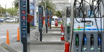 Combustibles: el esquema de subas de impuestos que aplicará el Gobierno.