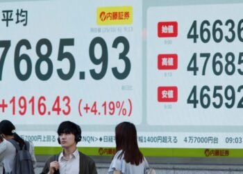 Bolsa récord en Japón; el triunfo de Takaichi define el futuro de tasas.