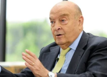 Cavallo versus Milei: propone el camino de la re-monetización.