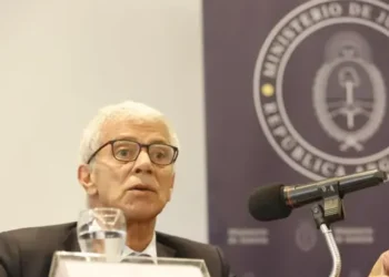 El exministro necesita “reconstruirse”: las razones de su dimisión.