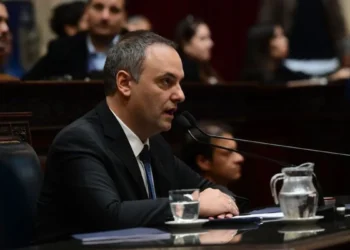 El PRO reiteró críticas hacia Adorni y reclamó su renuncia: “Es un gran mentiroso”