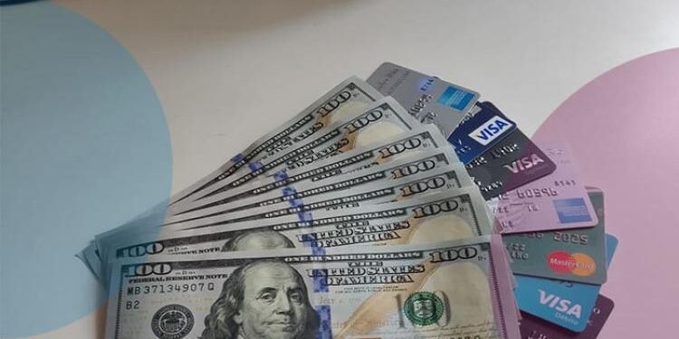 Cotización del dólar oficial y dólar tarjeta al 22 de junio