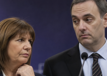 Conflicto interno: Bullrich asegura que Adorni no comparecerá en el Senado, aunque él lo desmiente